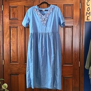 Vintage jean with embellished neckline dress 👗